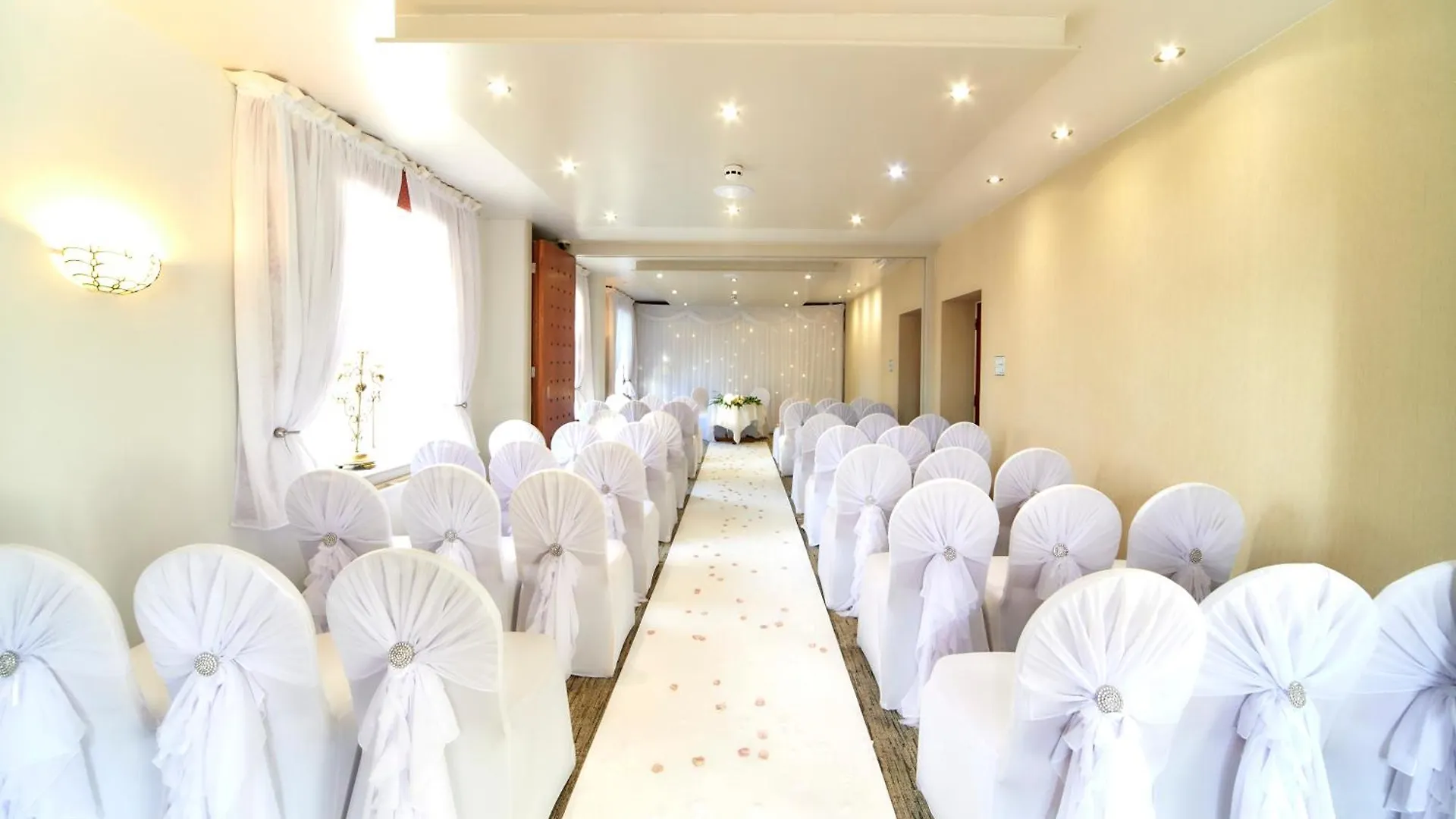 Lazaat Hotel Skidby